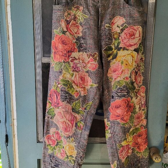 NWT MAGNOLIA PEARL PANTS 425 Applique Flower Miner Pink Floral Riley Black - Picture 3 of 6